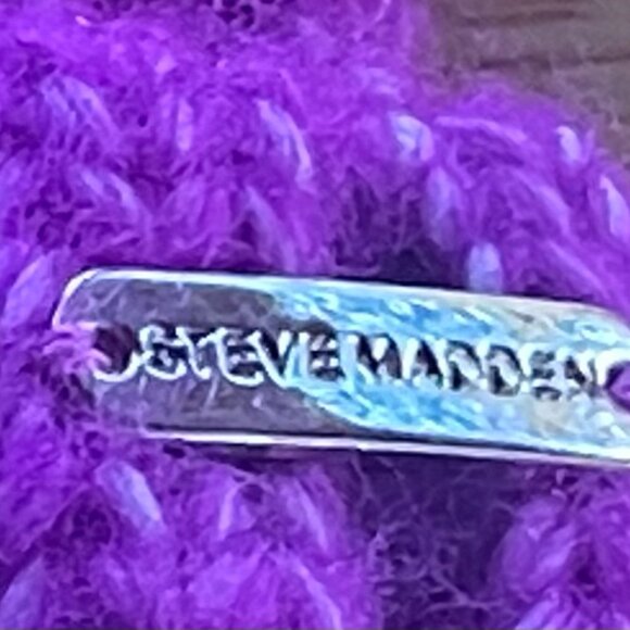 Steve Madden Purple Ribbed Knit Pom Beanie Hat with Faux Fur Top | One Size - Picture 2 of 7